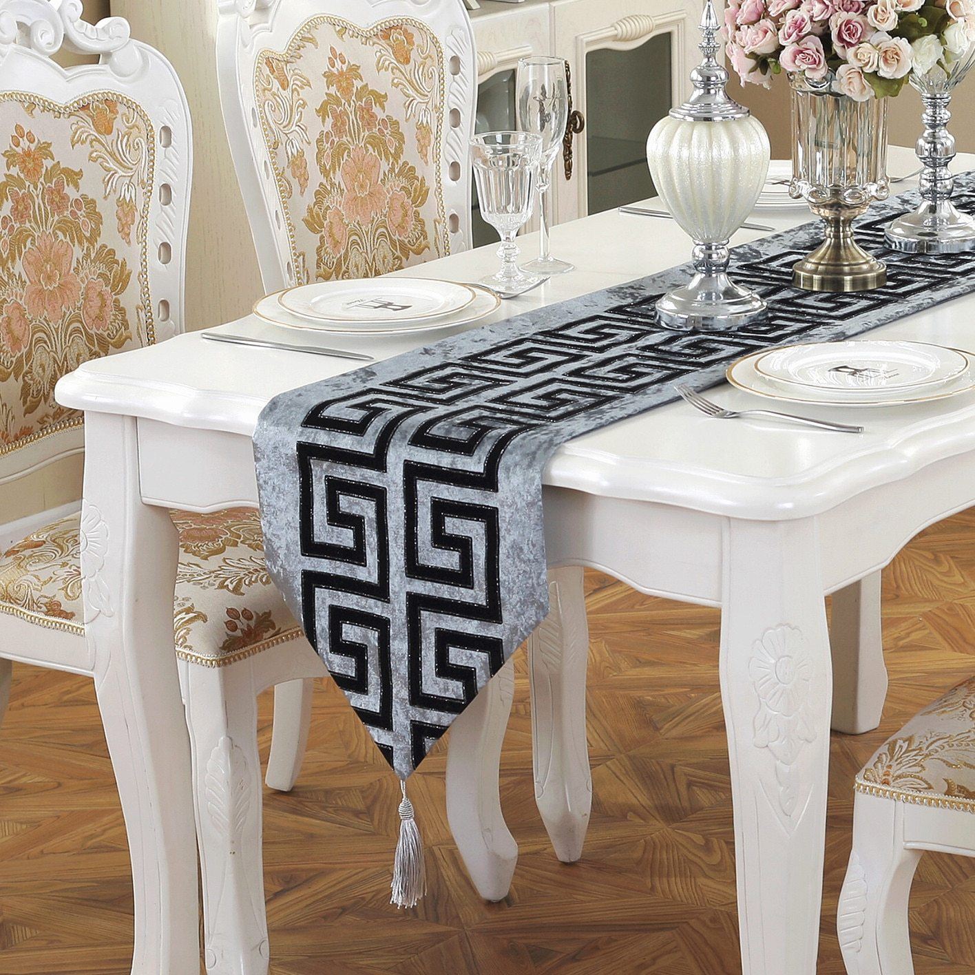 Area Retro Black and White Table Runner - Area Collections