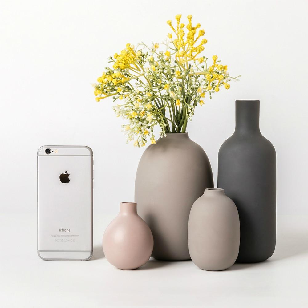 Idun Ceramic Vase - Area Collections