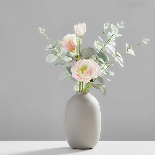 Idun Ceramic Vase - Area Collections