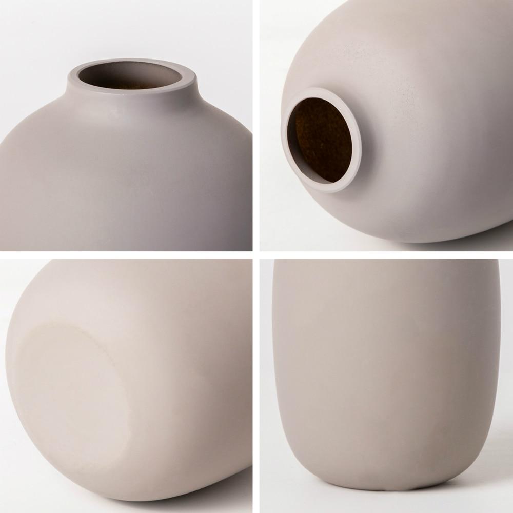 Idun Ceramic Vase - Area Collections