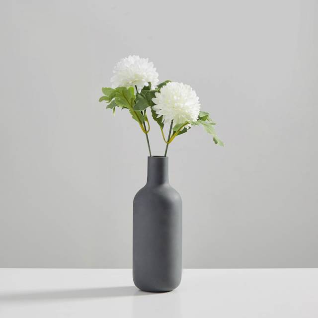 Idun Ceramic Vase - Area Collections