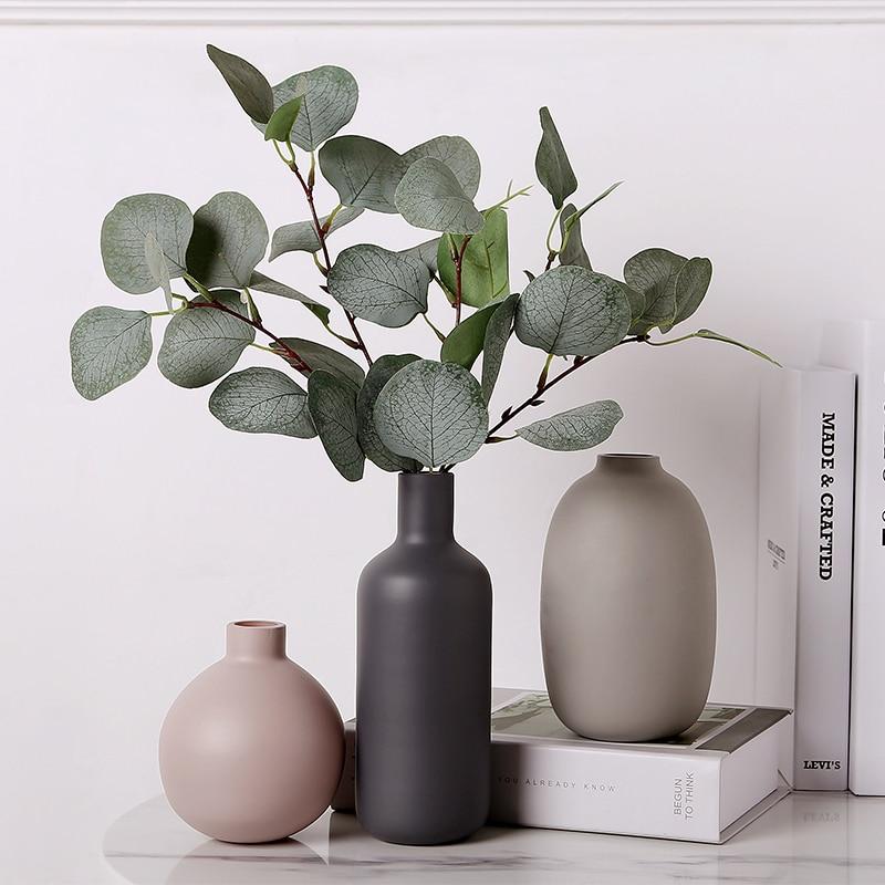 Idun Ceramic Vase - Area Collections
