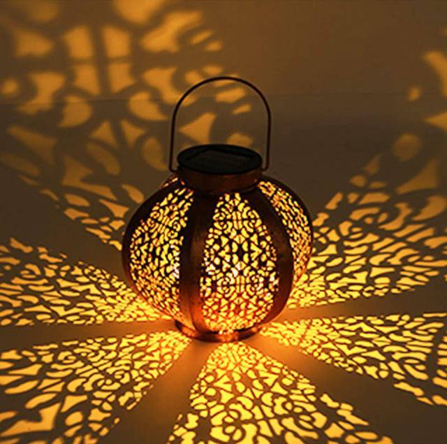 Moroccan-inspired Garden Lamp - Area Collections