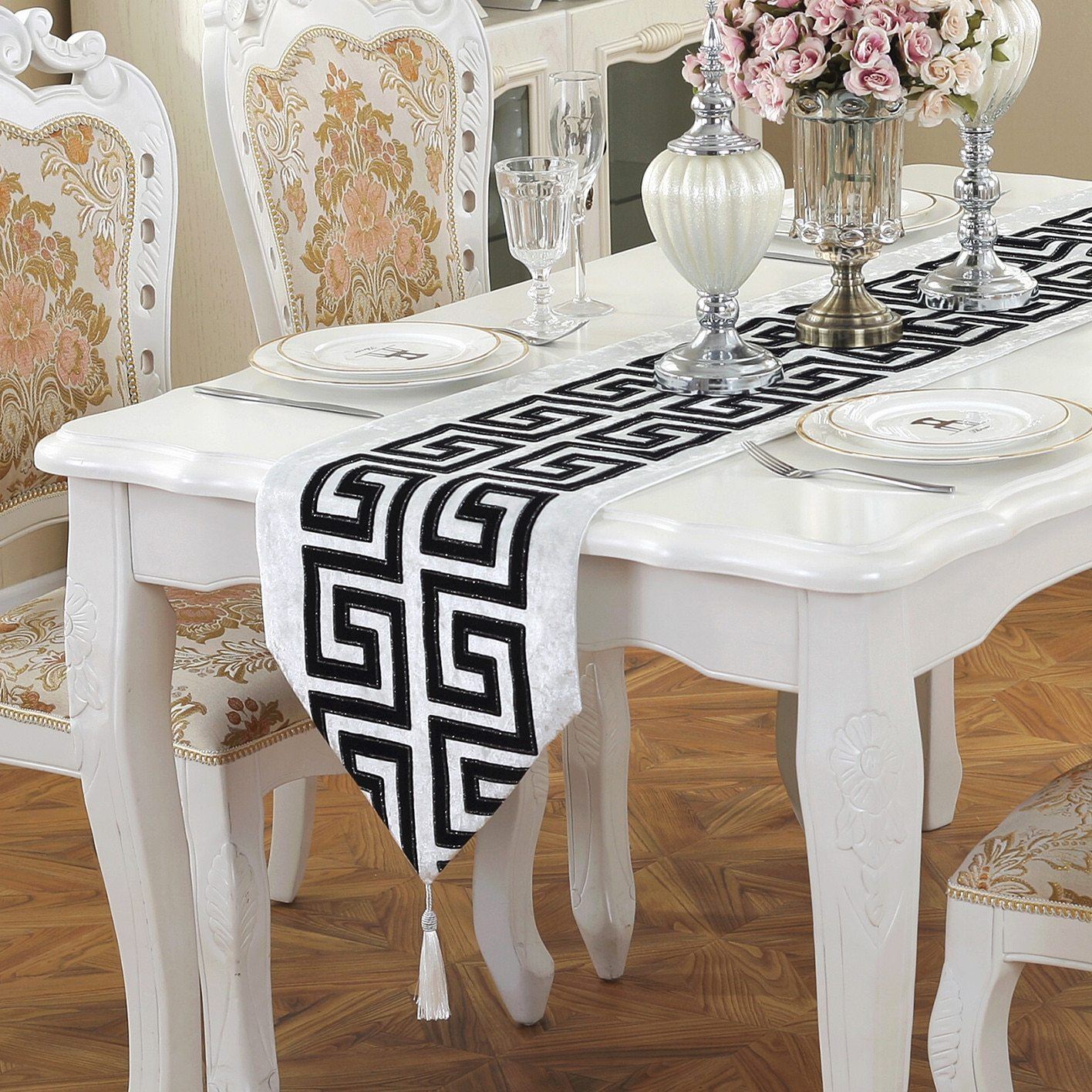 Area Retro Black and White Table Runner - Area Collections