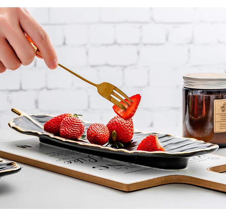Feather of Gold Plate Tray - Area Collections