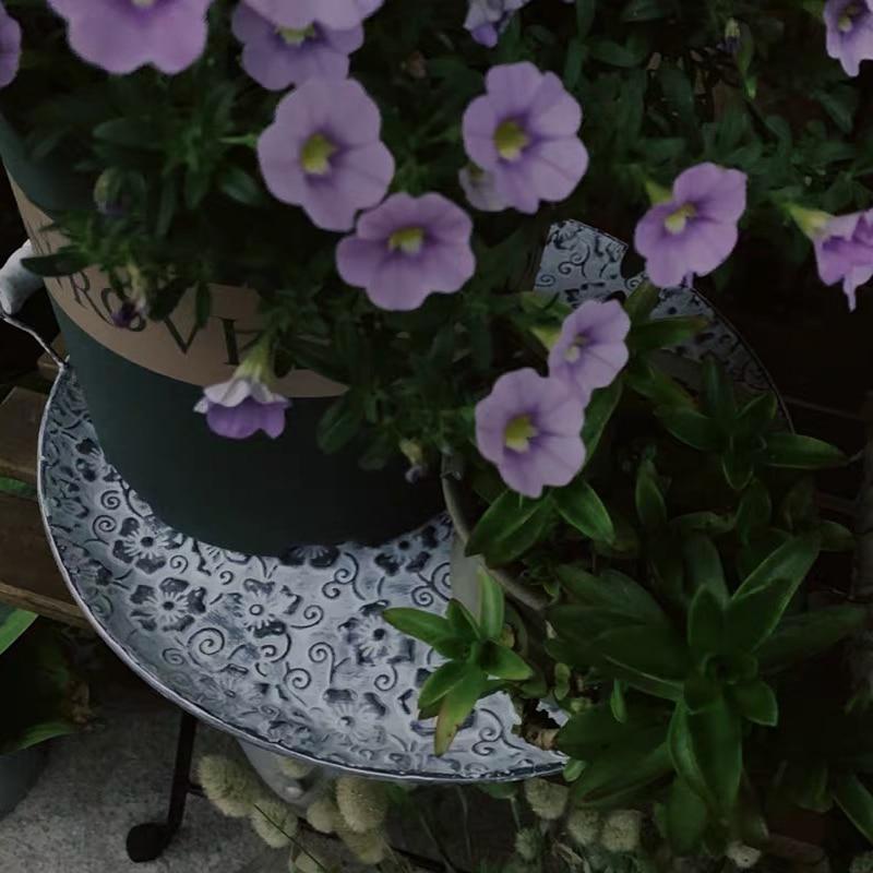 Handcrafted Retro Flat Serving Plate - Area Collections