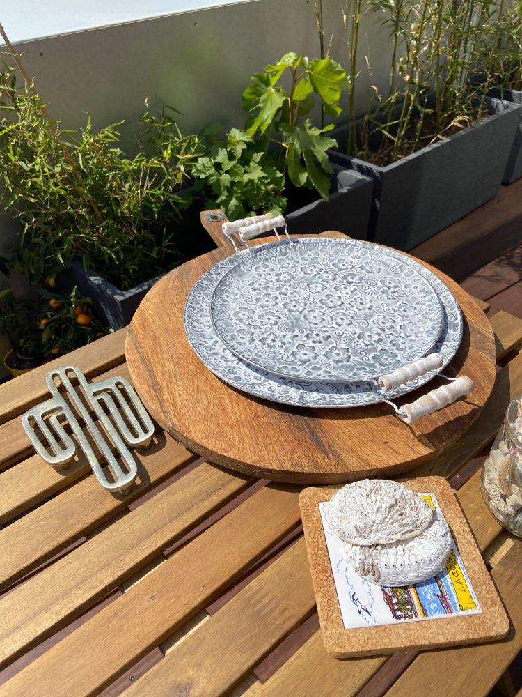 Handcrafted Retro Flat Serving Plate - Area Collections