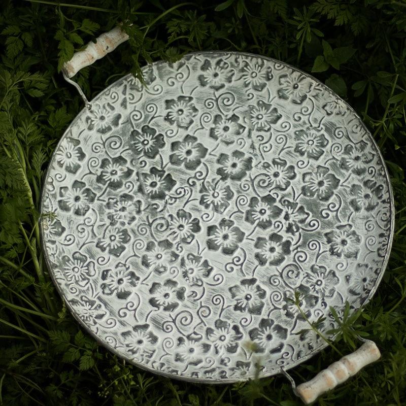 Handcrafted Retro Flat Serving Plate - Area Collections