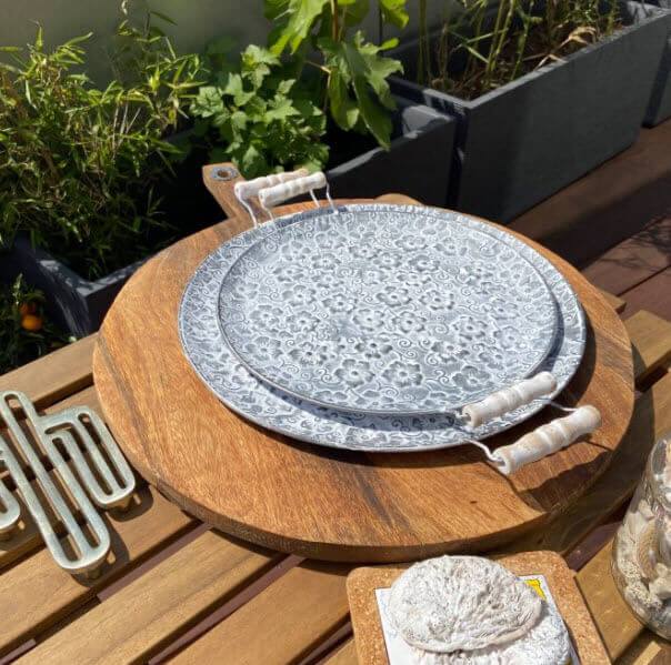 Handcrafted Retro Flat Serving Plate - Area Collections